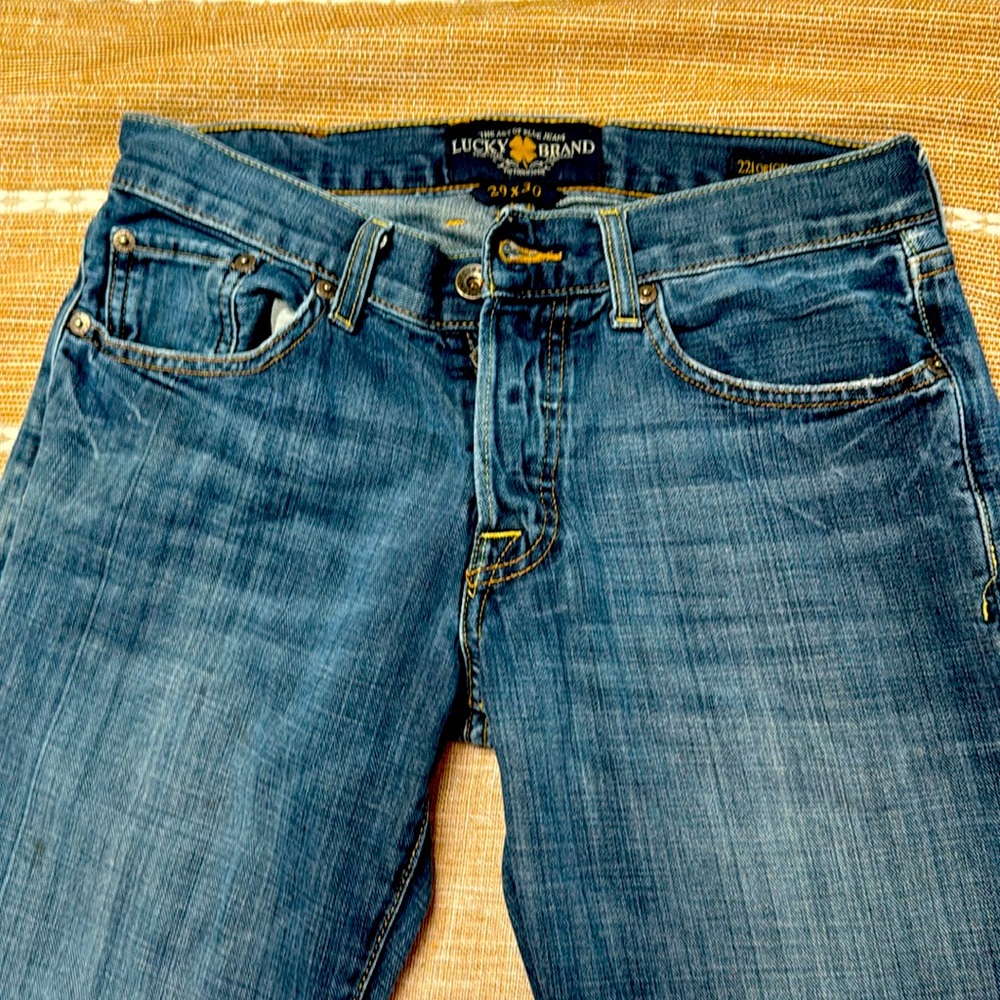 Lucky brand men’s jeans. Size 29\30.
